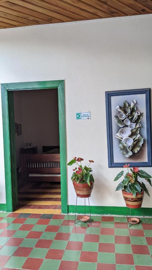 Отель Vivienda Turistica - Casa De Carola Хардин Экстерьер фото