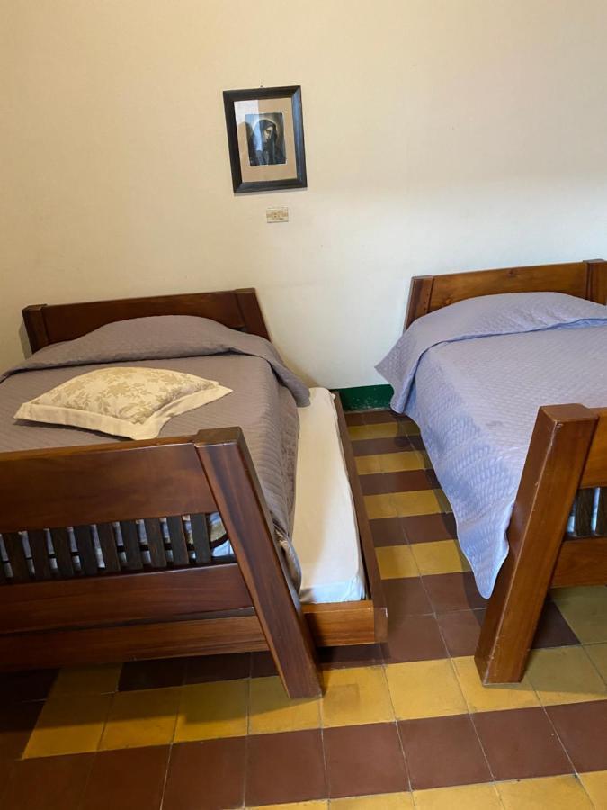 Отель Vivienda Turistica - Casa De Carola Хардин Экстерьер фото